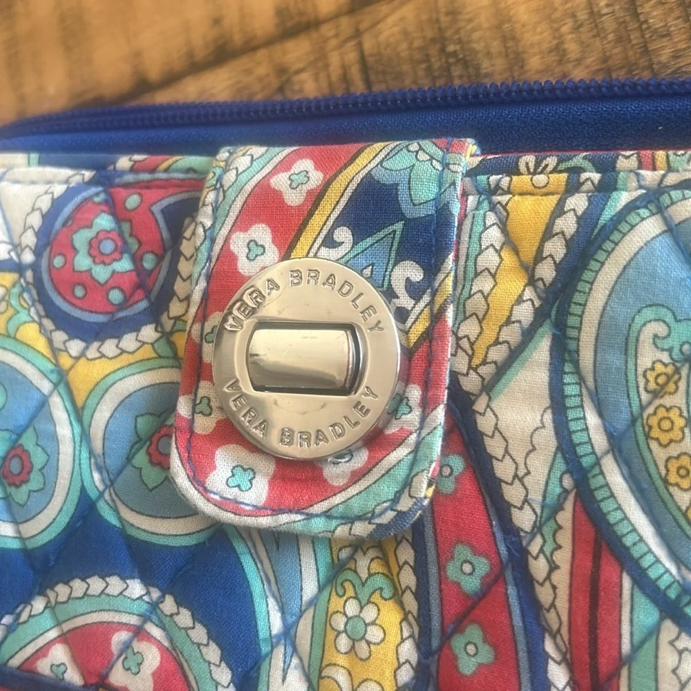 Vera Bradley Turn Lock Wallet (Marina Paisley) - Picture 4 of 10